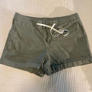 Vuori womens shorts